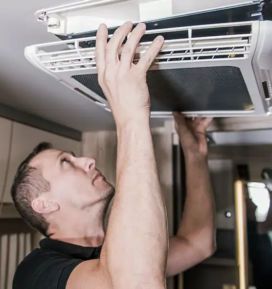  Professional Licensed And Insured Cleaners in Santa Fe Springs, CA